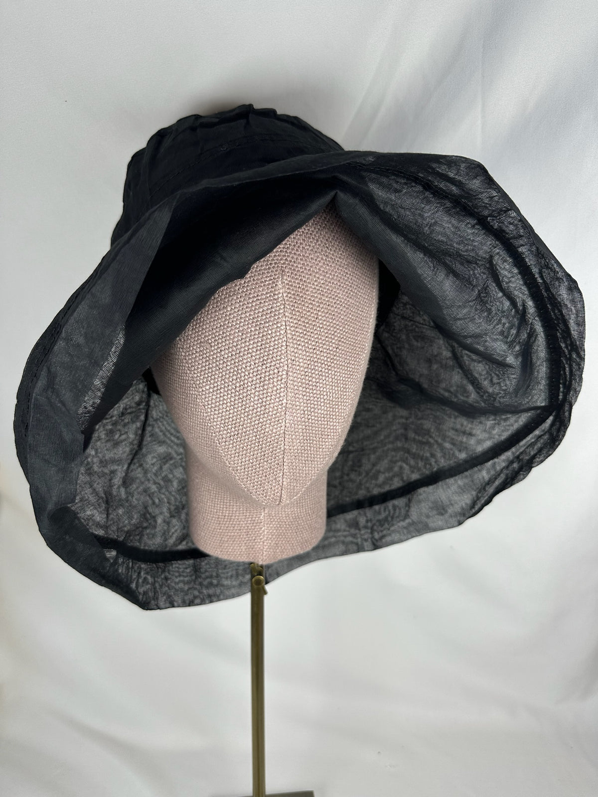 Black Long-Brim Linen Hat