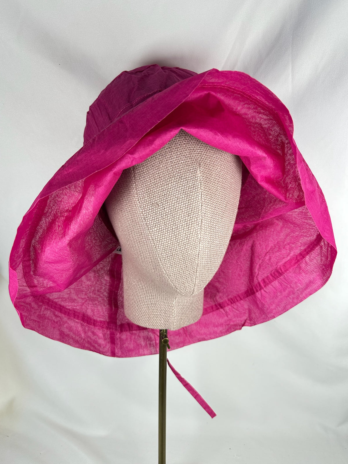 Sombrero Lino Ala Larga Fucsia