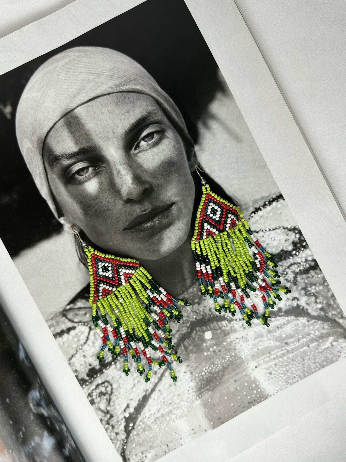 Pendientes Cuentas Verde Pistacho y Rojos