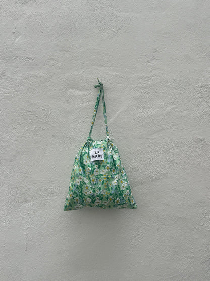 Bolsa Tela Guardapolvo Fondo Verde Claro Flores