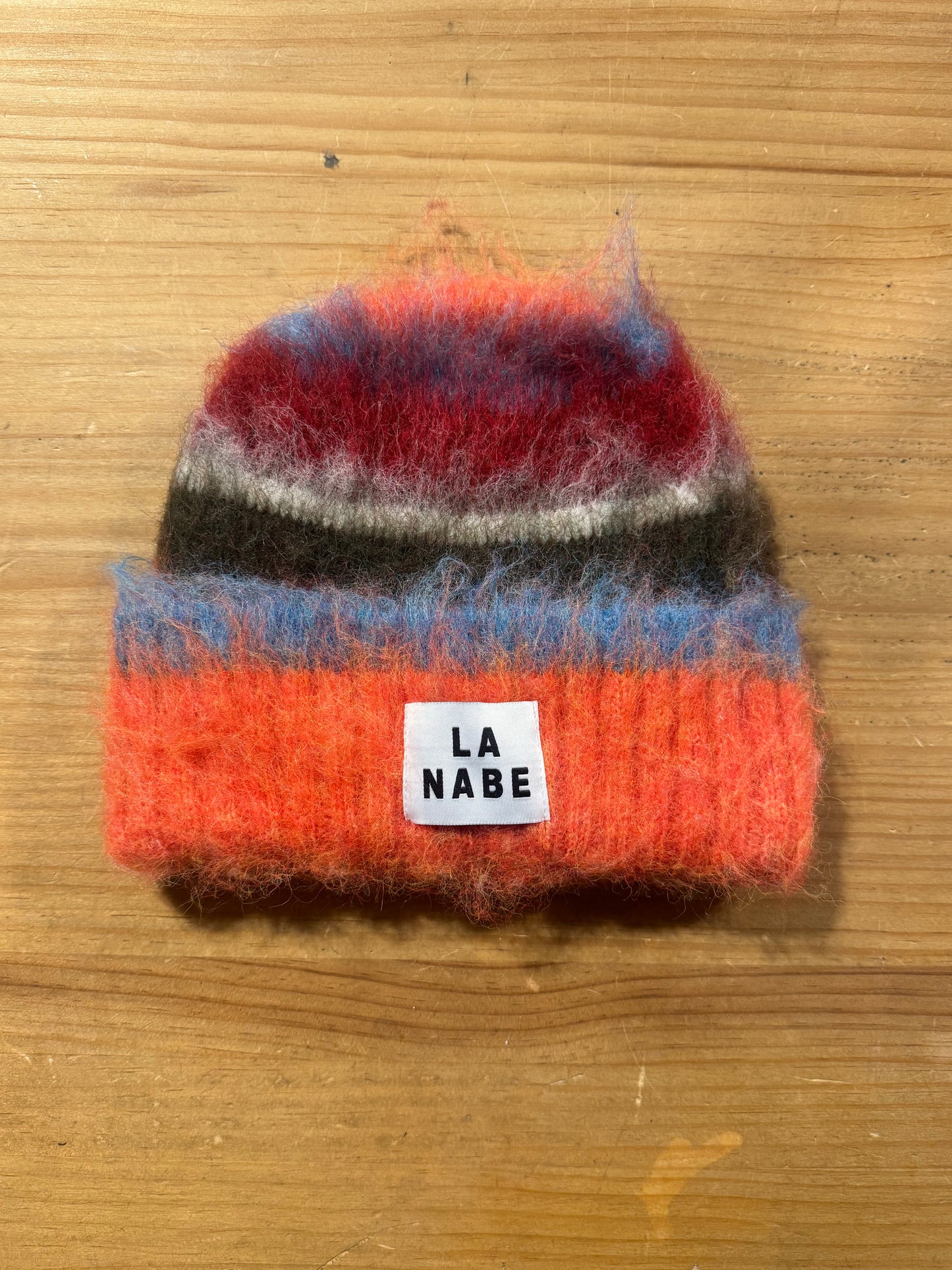 Gorro Multicolor Tonos Rojo Naranja Azul