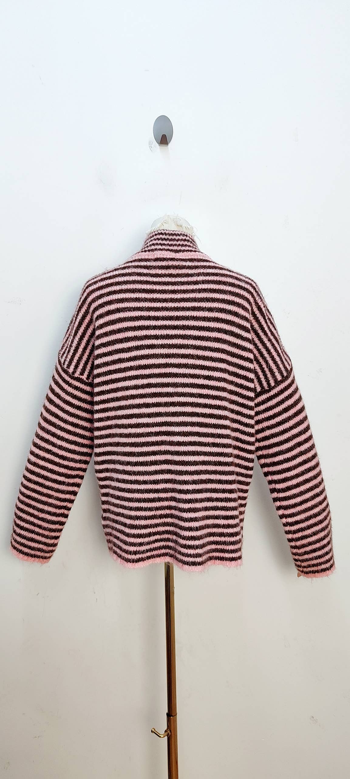 Jersey de rayas con cremallera rosa y chocolate