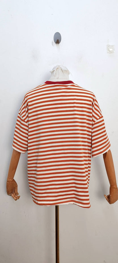 Camiseta de rayas de manga corta rojo