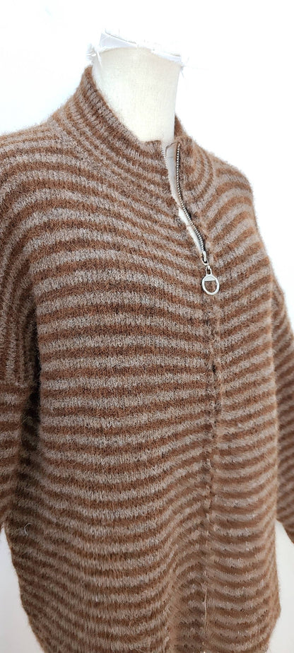 Jersey de rayas con cremallera rosa y rojo