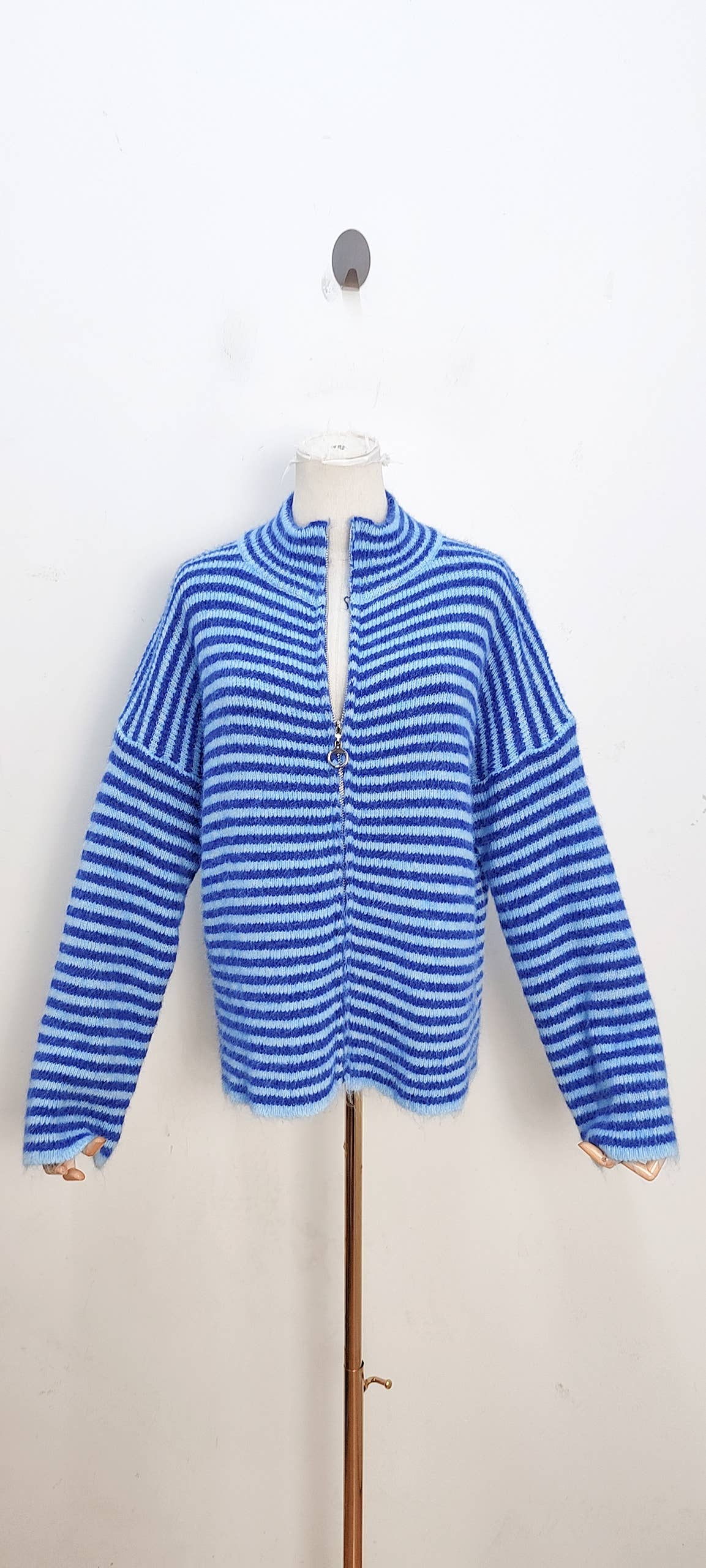 Jersey de rayas con cremallera rosa y rojo