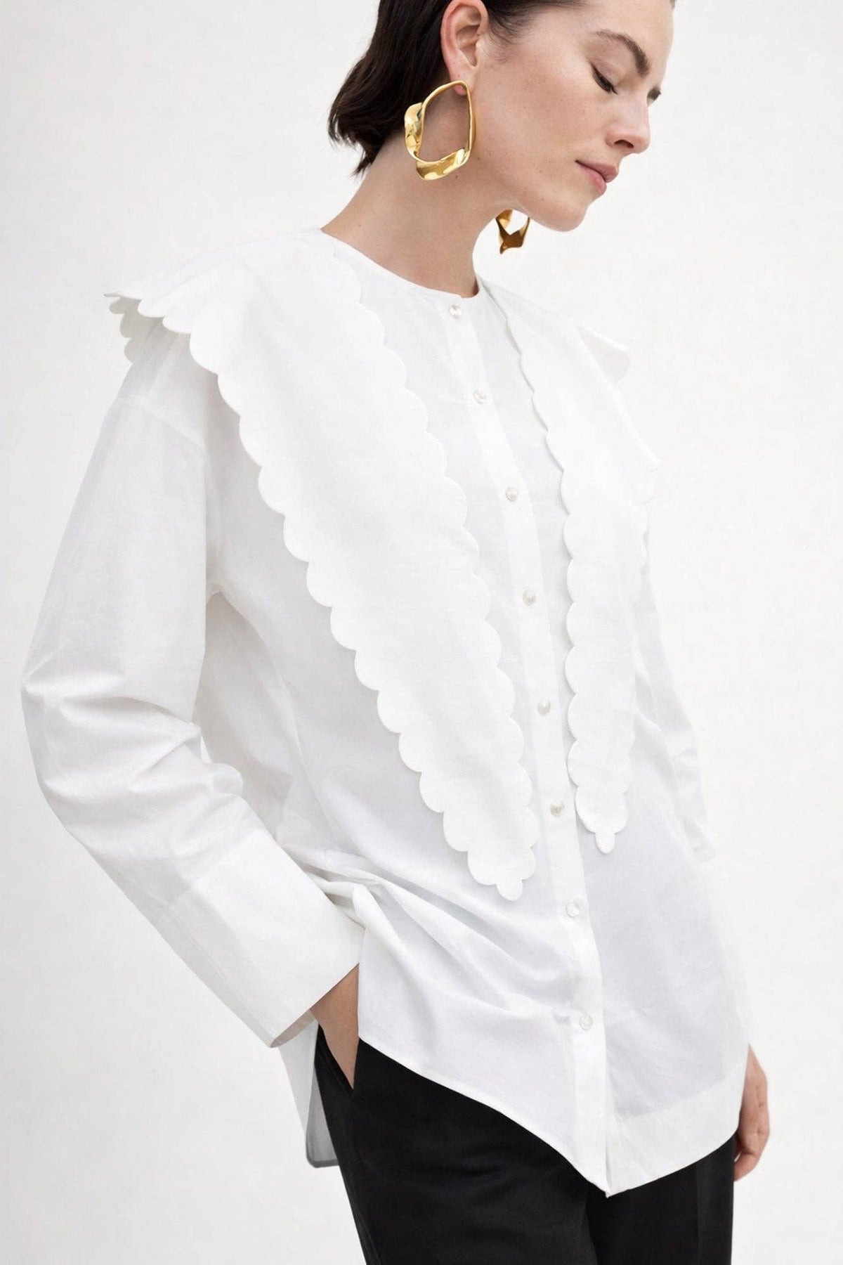 Camisa de Popelín con Cuello Ondulado