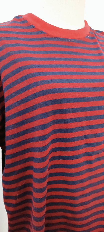 Camiseta de rayas de manga corta rosa y amarillo