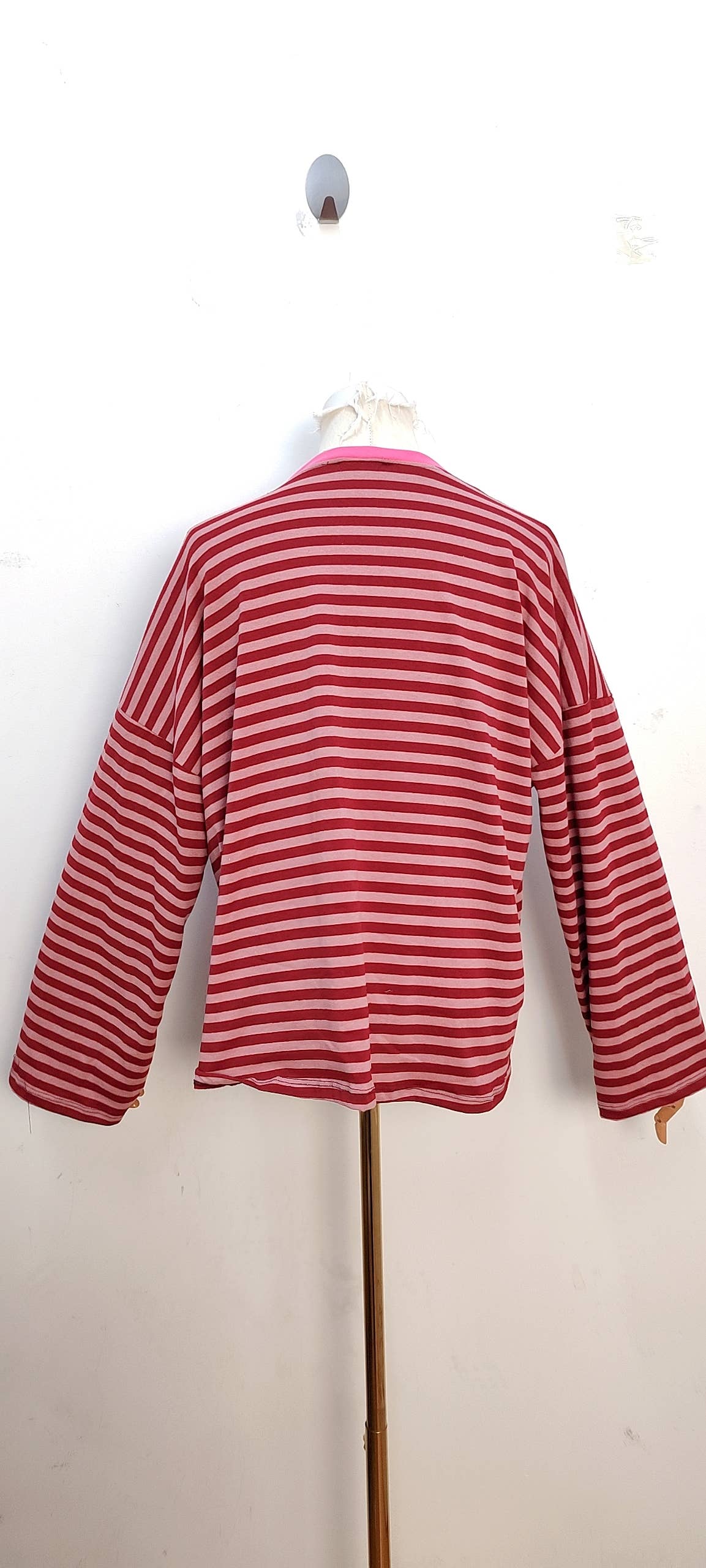 Camiseta de manga larga burdeos y violeta