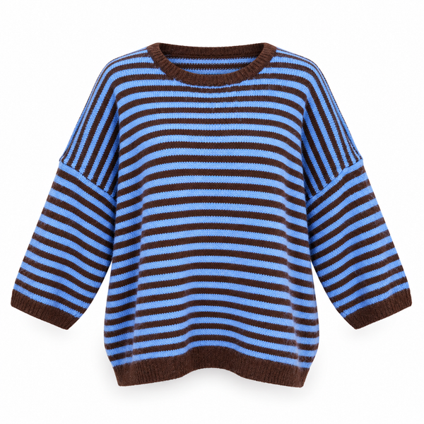 Jersey de punto bicolor azul cielo y chocolate — foto de estudio con fondo blanco