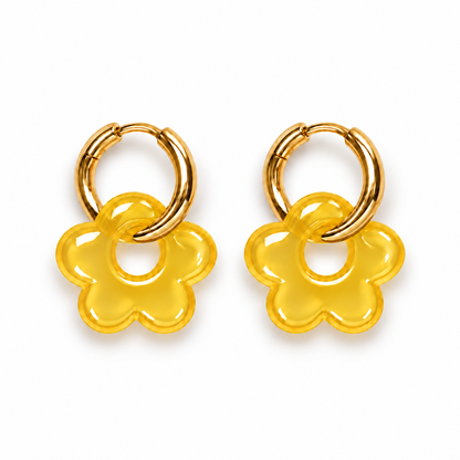 Mini pendientes de aro dorado con flor de resina amarillo