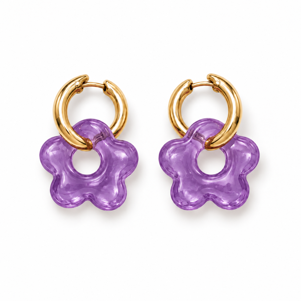 Mini pendientes de aro dorado con flor de resina morado