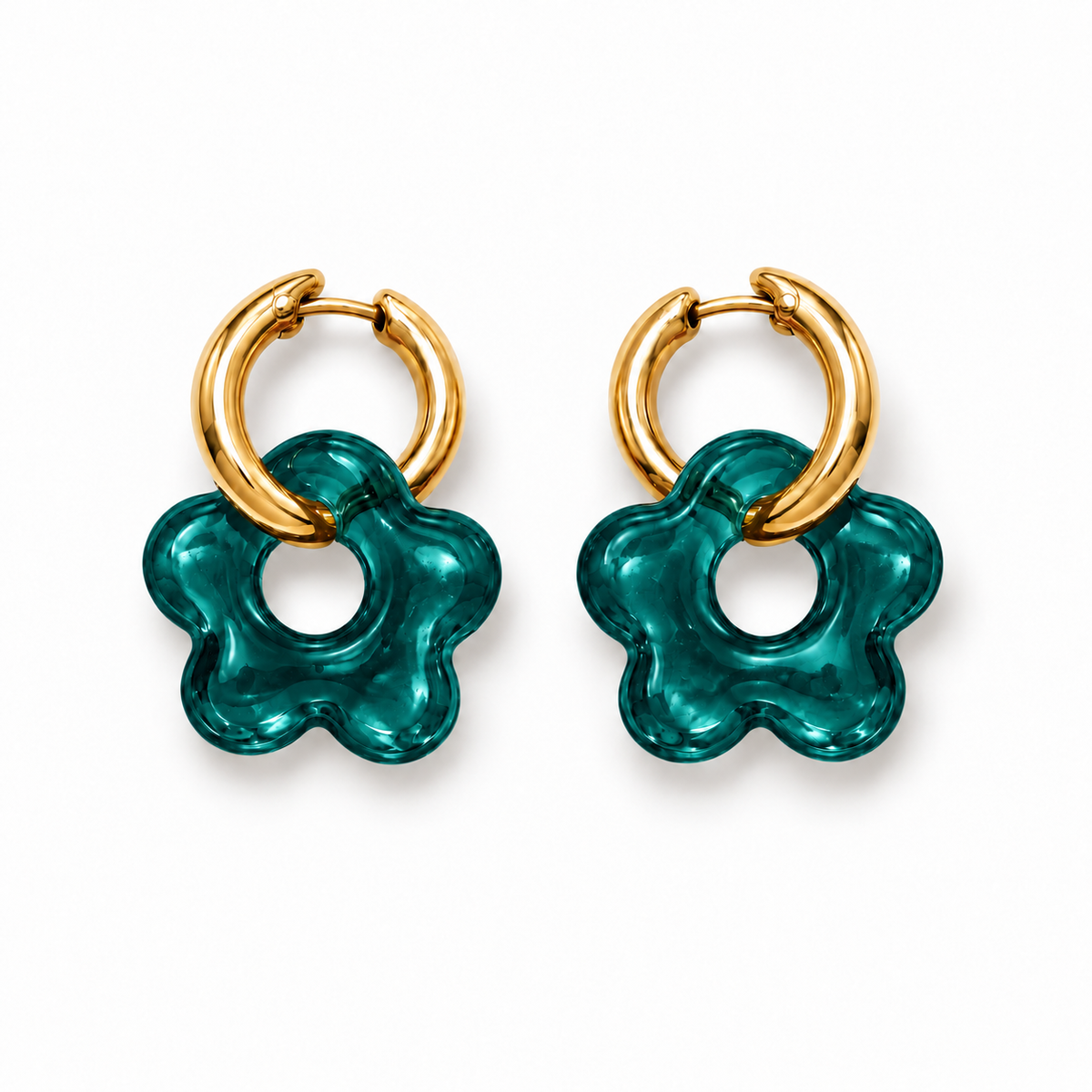 Mini pendientes de aro dorado con flor de resina verde petróleo