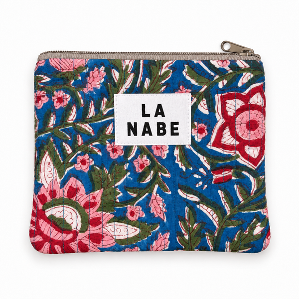 Monedero o Bolsita India Fondo Azul con Flores Rojas y Rosa