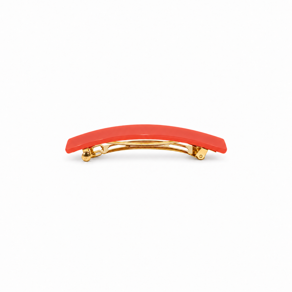 Maxi Pasador Rectangular Coral centrado sobre fondo blanco
